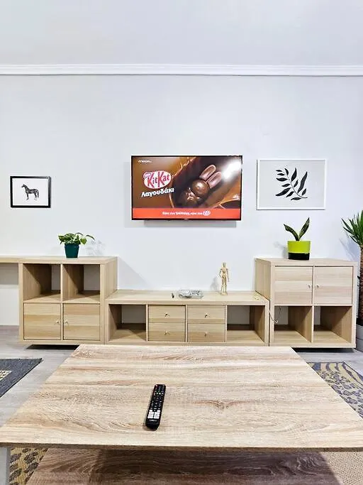 Yellow Kitchen Apartment, City Central Location Thessaloniki